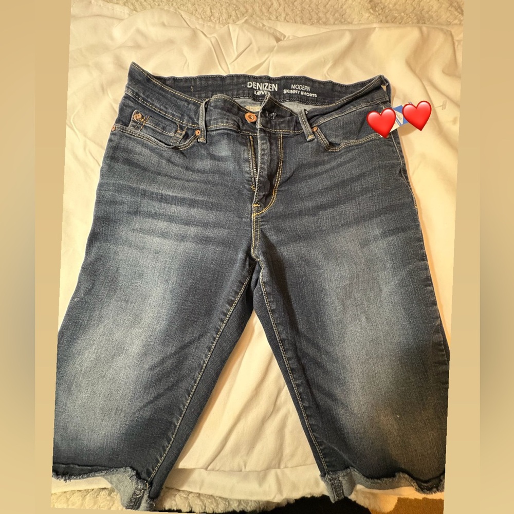 DENIZEN LEVIS tight and modern shorts without label In a good condition
